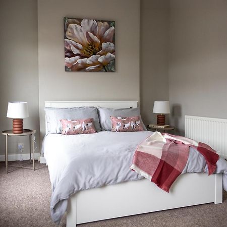 Victoria Road Guesthouse เบลฟาสต์ ภายนอก รูปภาพ