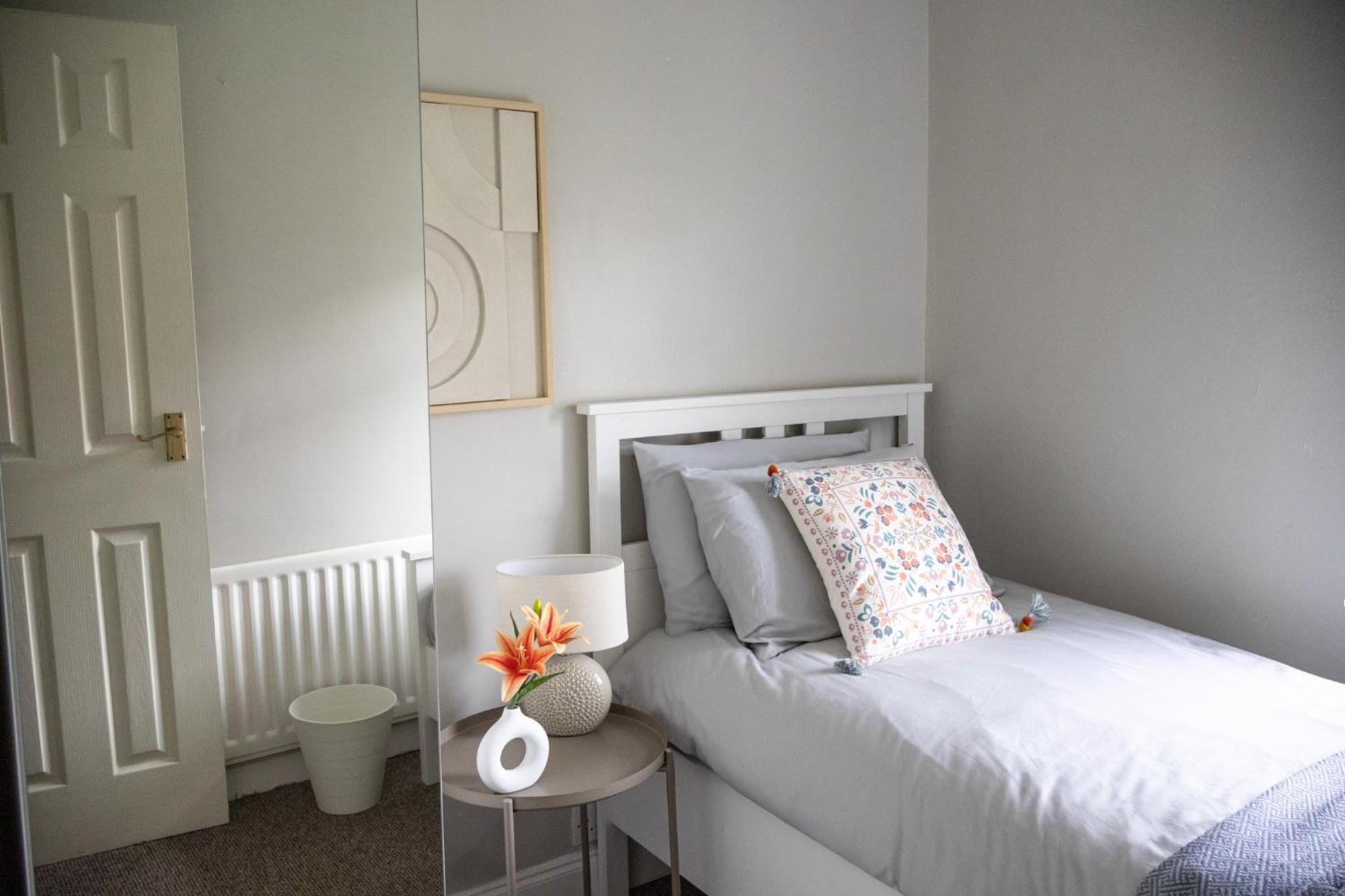 Victoria Road Guesthouse เบลฟาสต์ ภายนอก รูปภาพ
